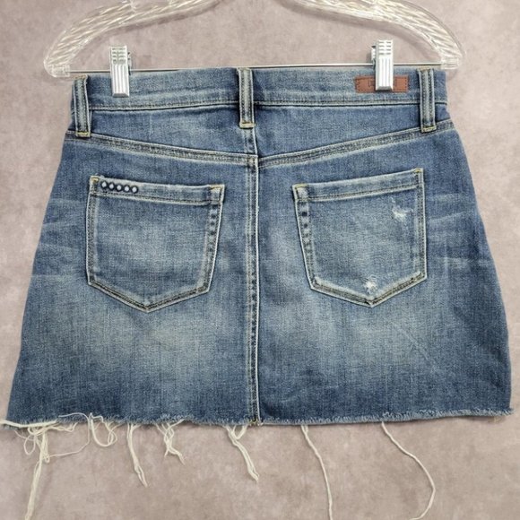 Blank NYC Light Distressed Raw Hem Denim Mini Skirt size 26 - Picture 6 of 11